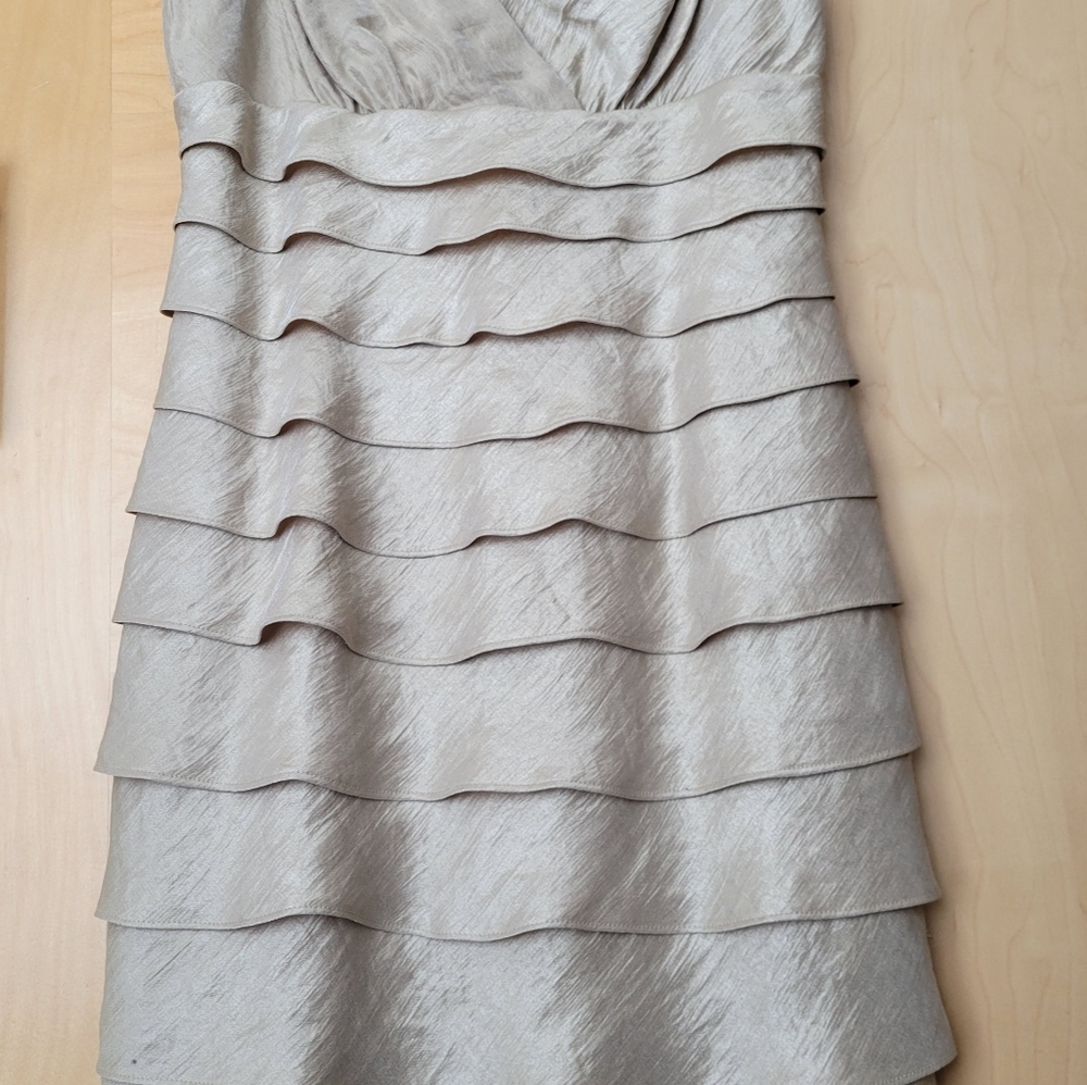 London Style Tiers Nude Dress Size-8